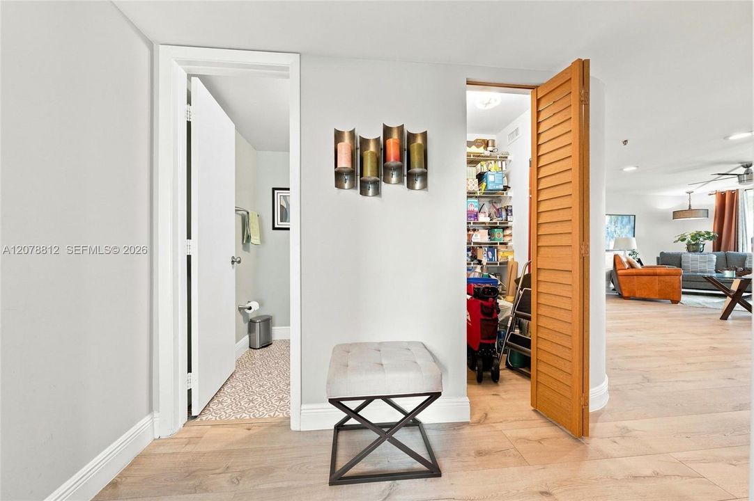FOYER