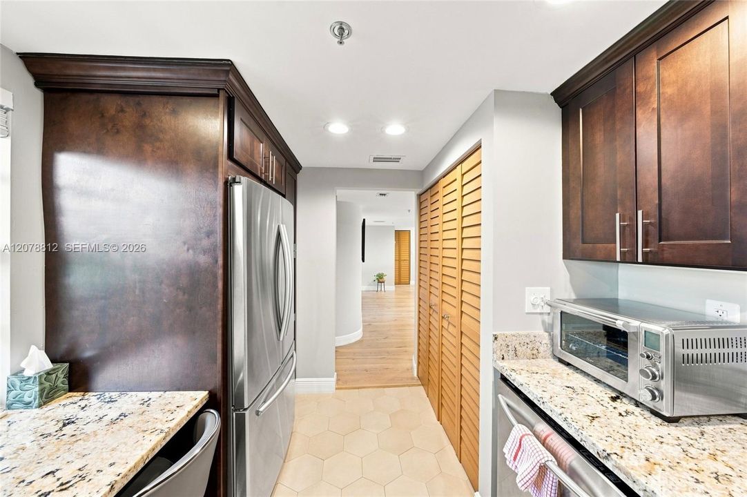 En Venta: $190,000 (3 camas, 2 baños, 1760 Pies cuadrados)