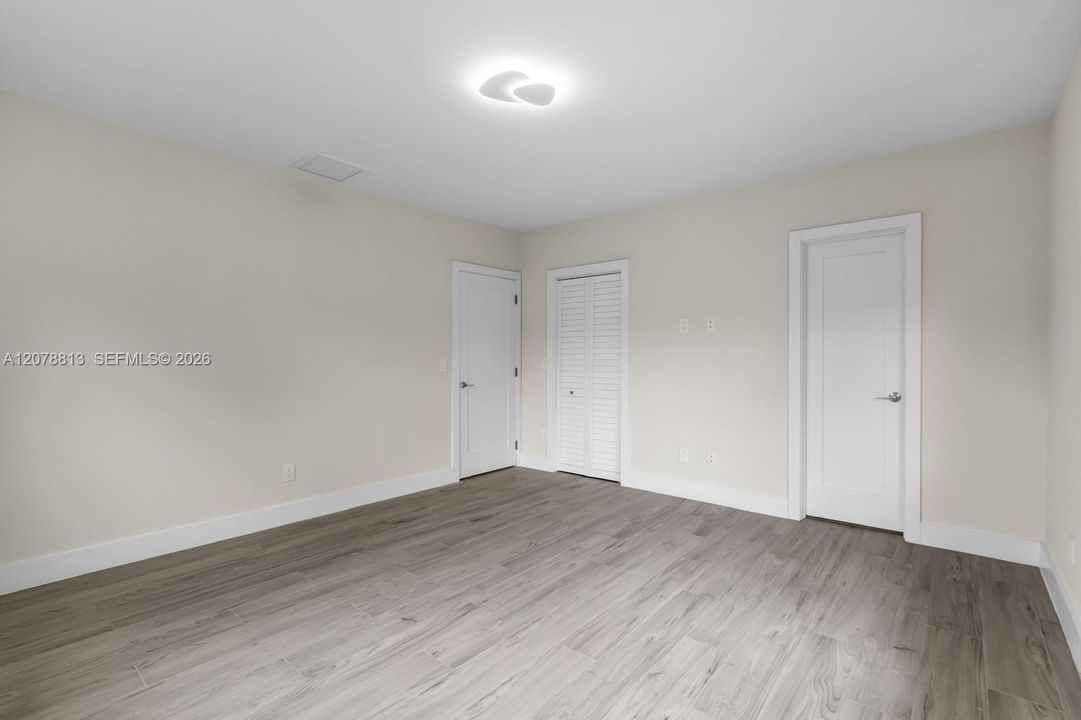 For Rent: $5,000 (3 beds, 2 baths, 1640 Square Feet)