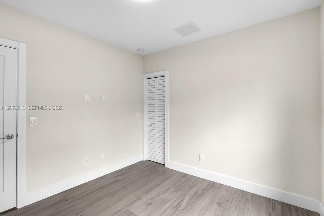 For Rent: $5,000 (3 beds, 2 baths, 1640 Square Feet)