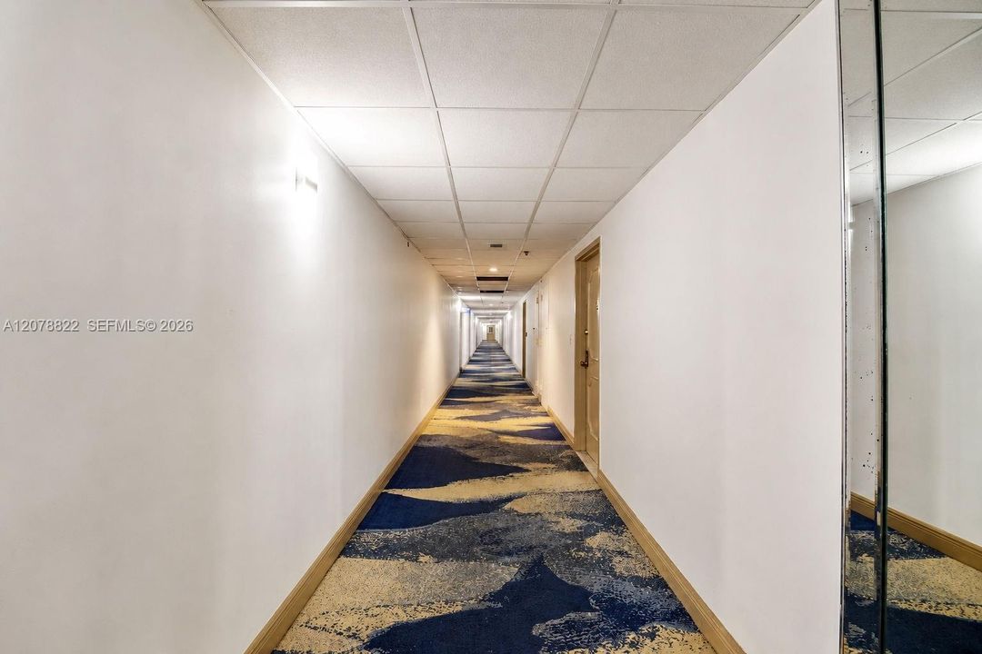 For Sale: $134,000 (1 beds, 1 baths, 844 Square Feet)