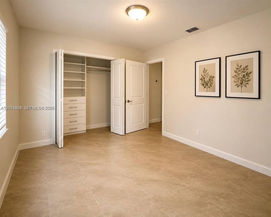 For Rent: $2,800 (2 beds, 1 baths, 1000 Square Feet)