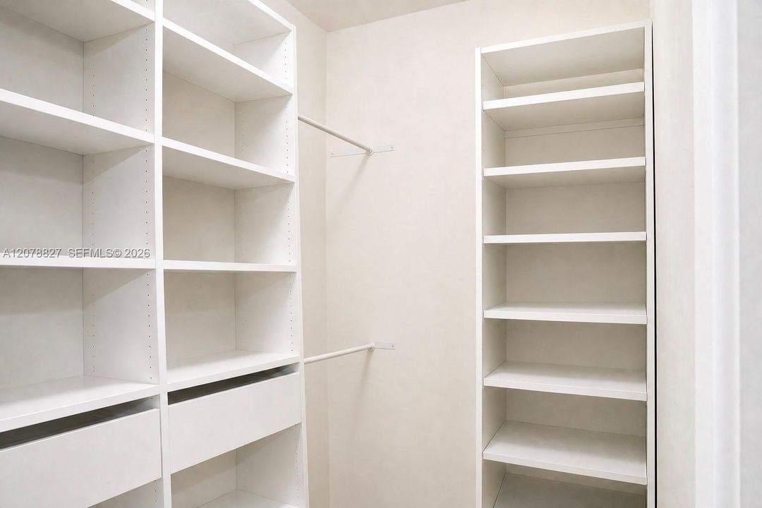 En Renta: $8,800 (5 camas, 5 baños, 3690 Pies cuadrados)