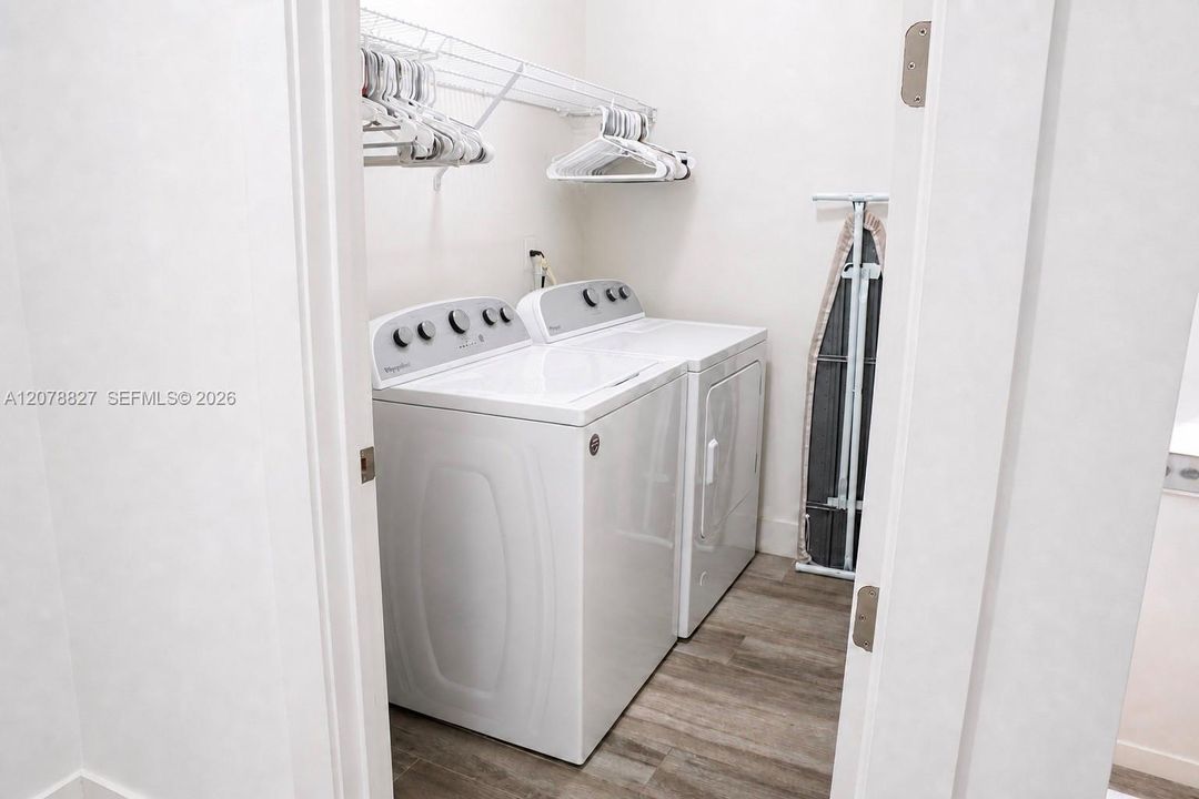 En Renta: $8,800 (5 camas, 5 baños, 3690 Pies cuadrados)
