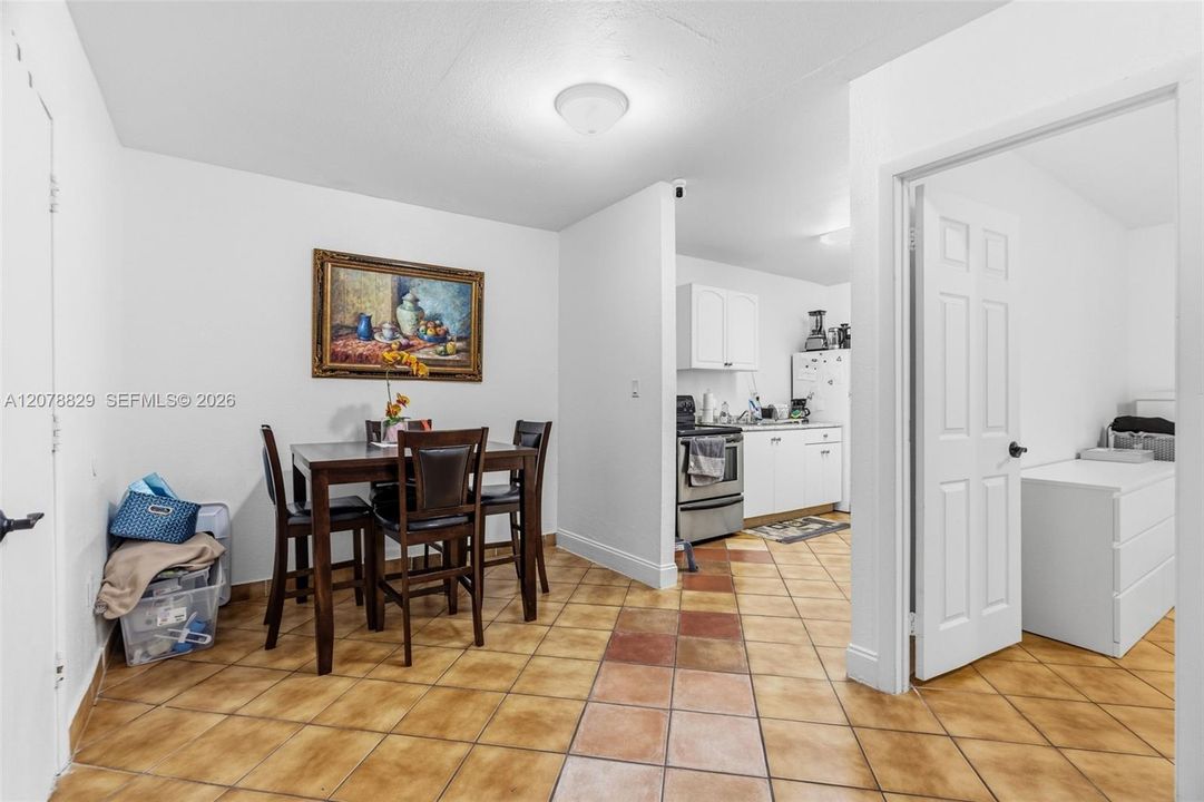 En Venta: $950,000 (5 camas, 4 baños, 2980 Pies cuadrados)