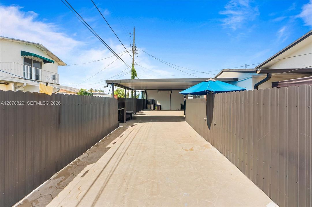 En Venta: $950,000 (5 camas, 4 baños, 2980 Pies cuadrados)