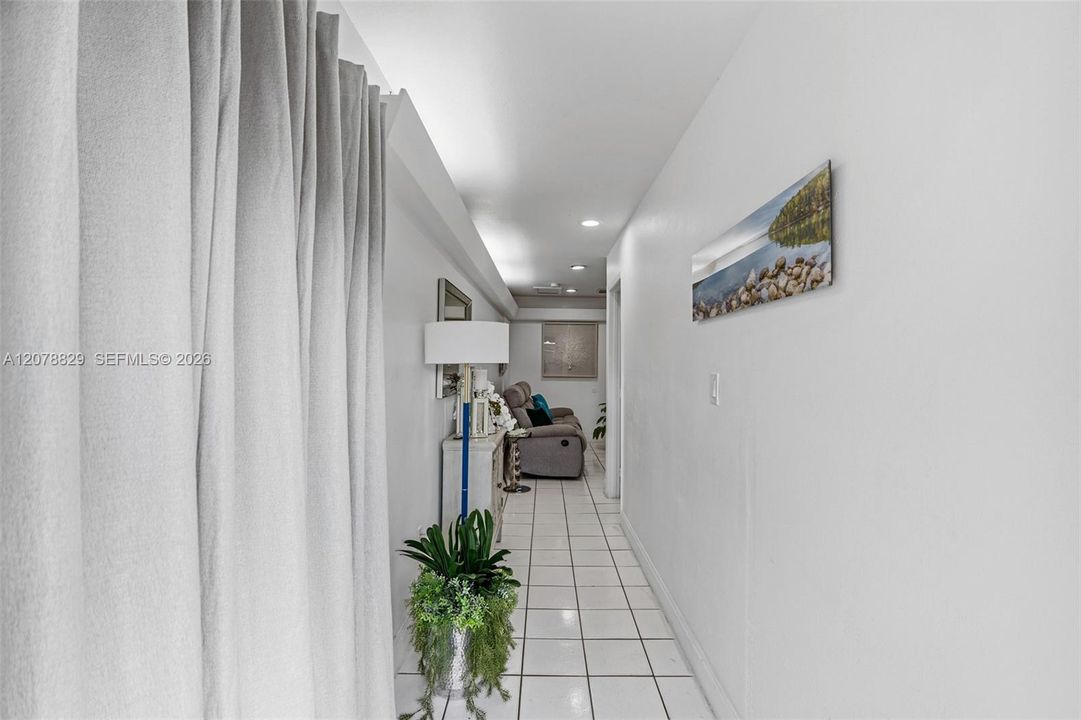En Venta: $950,000 (5 camas, 4 baños, 2980 Pies cuadrados)