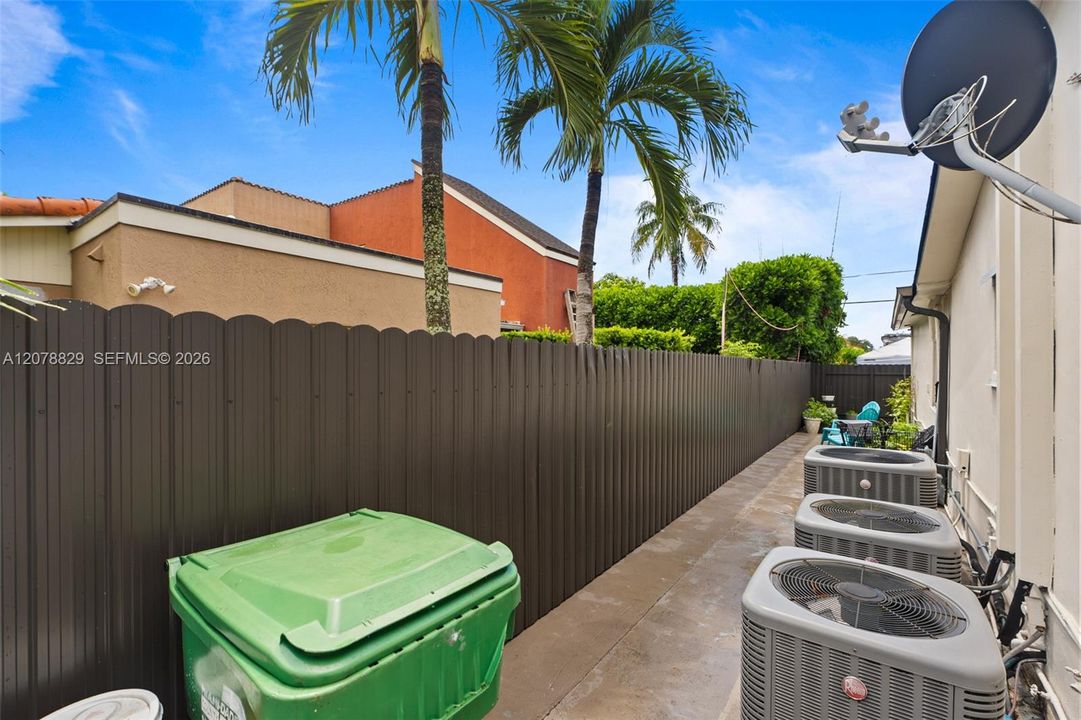 En Venta: $950,000 (5 camas, 4 baños, 2980 Pies cuadrados)