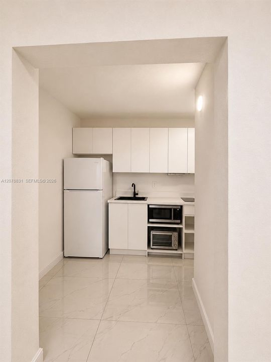 En Venta: $260,000 (1 camas, 2 baños, 935 Pies cuadrados)