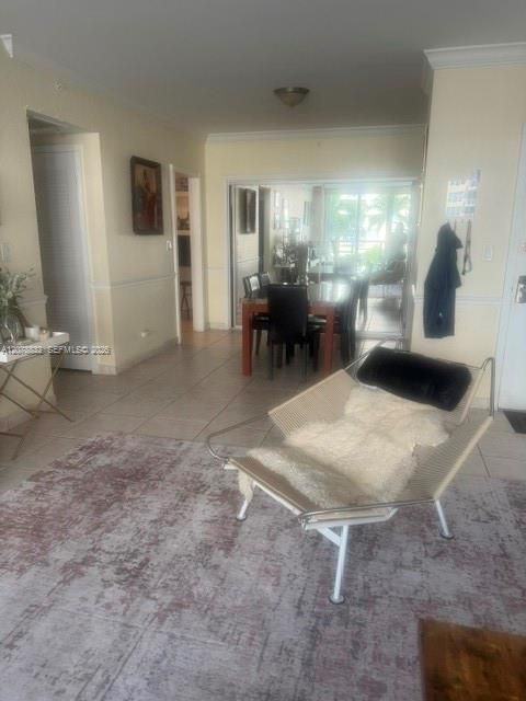 For Sale: $430,000 (1 beds, 1 baths, 960 Square Feet)