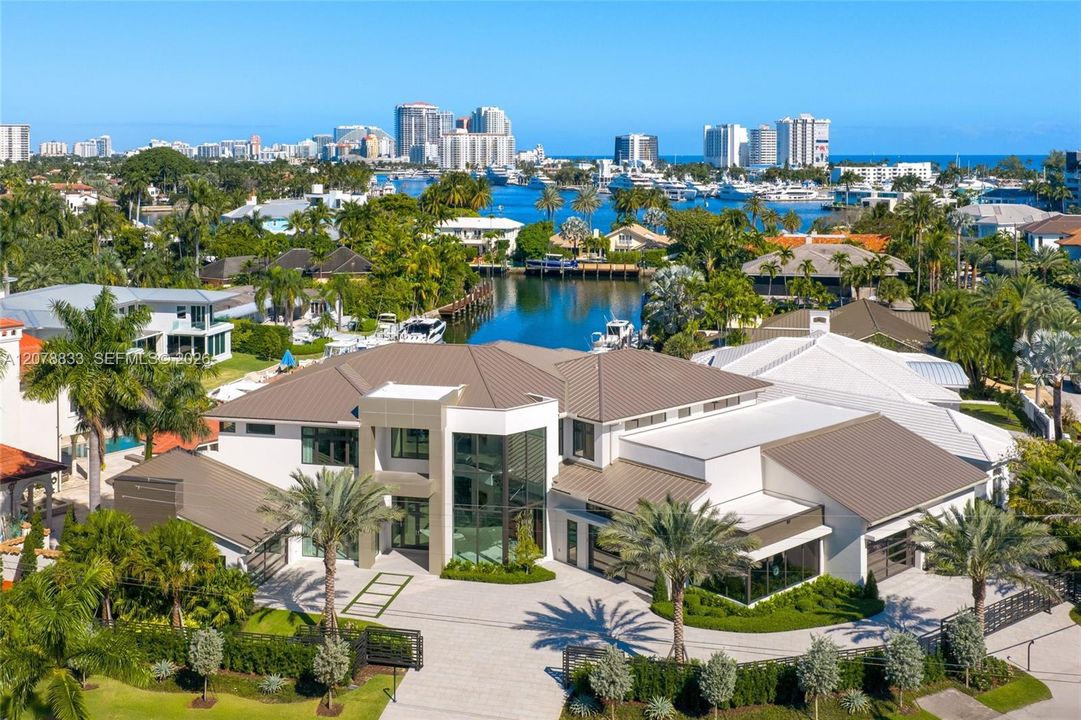 For Sale: $18,500,000 (6 beds, 6 baths, 11496 Square Feet)