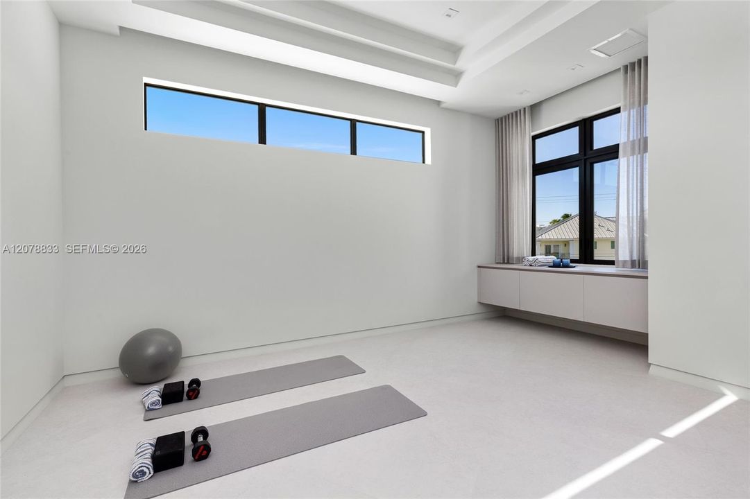 For Sale: $18,500,000 (6 beds, 6 baths, 11496 Square Feet)