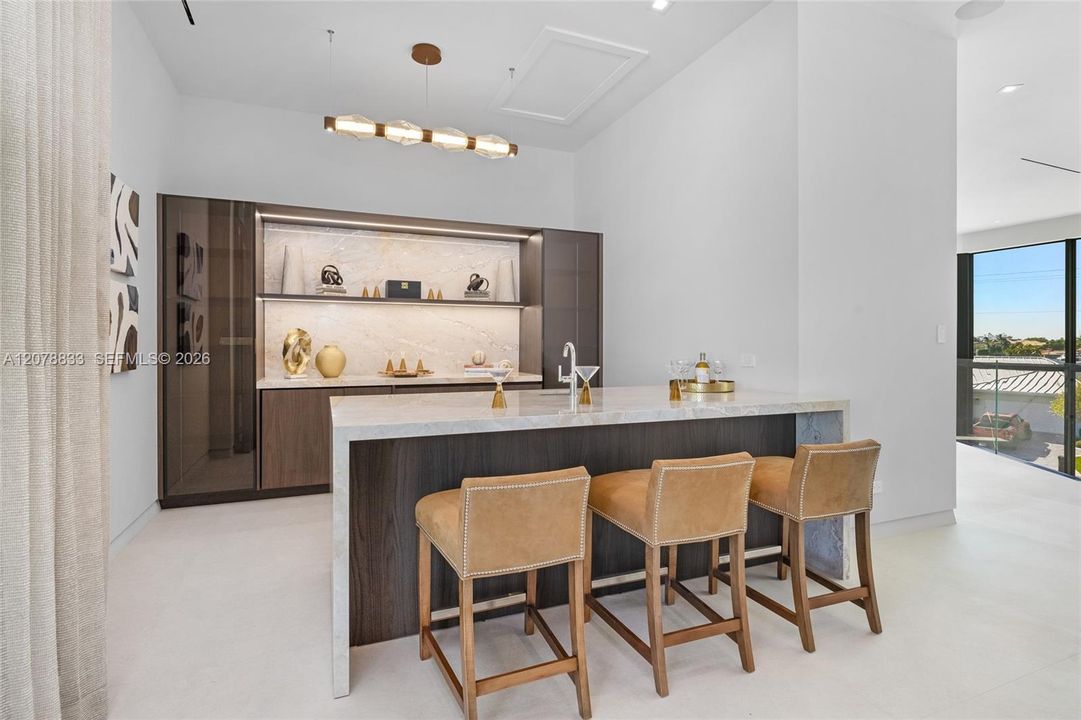 For Sale: $18,500,000 (6 beds, 6 baths, 11496 Square Feet)