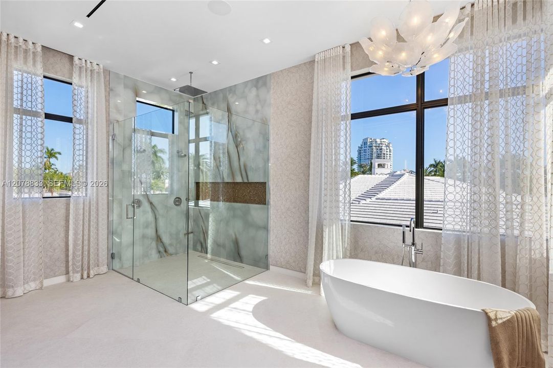 For Sale: $18,500,000 (6 beds, 6 baths, 11496 Square Feet)