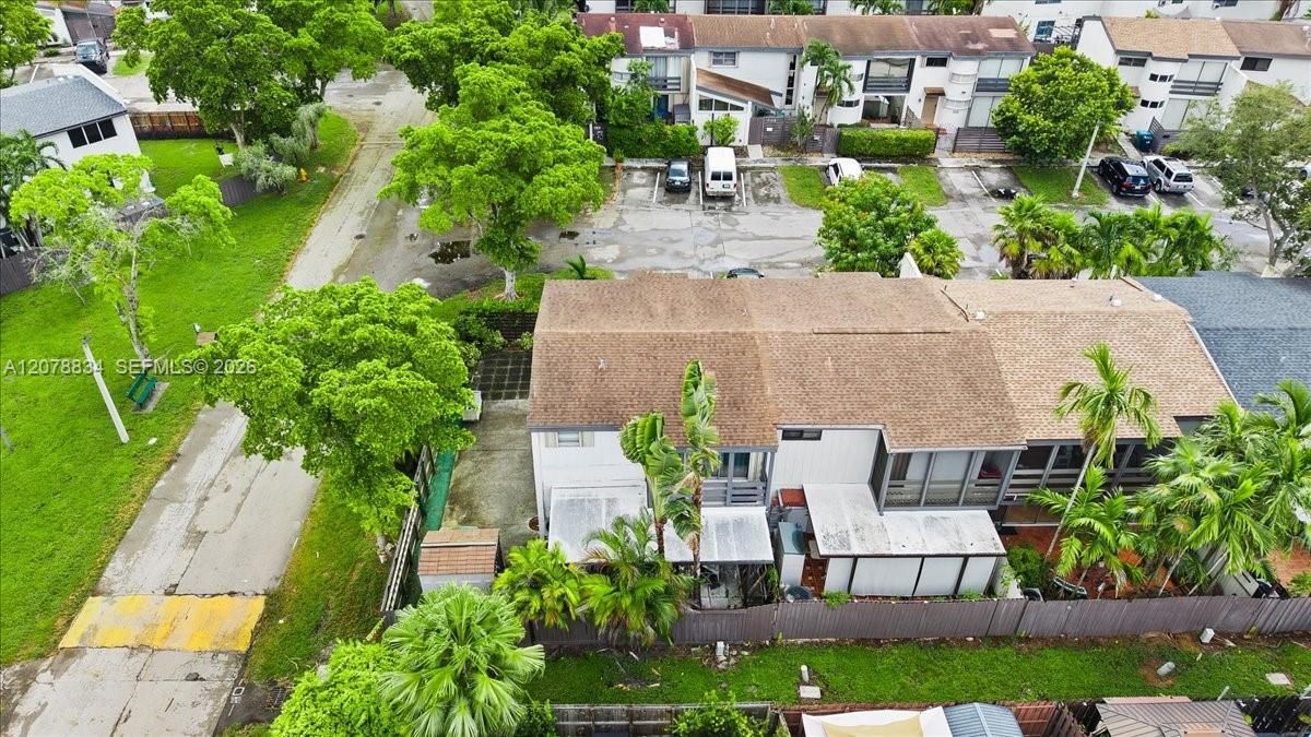 For Sale: $475,000 (2 beds, 2 baths, 1454 Square Feet)