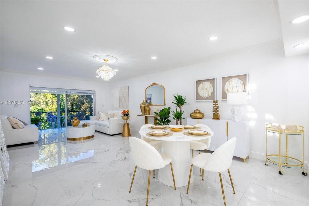 En Venta: $219,900 (2 camas, 2 baños, 1170 Pies cuadrados)