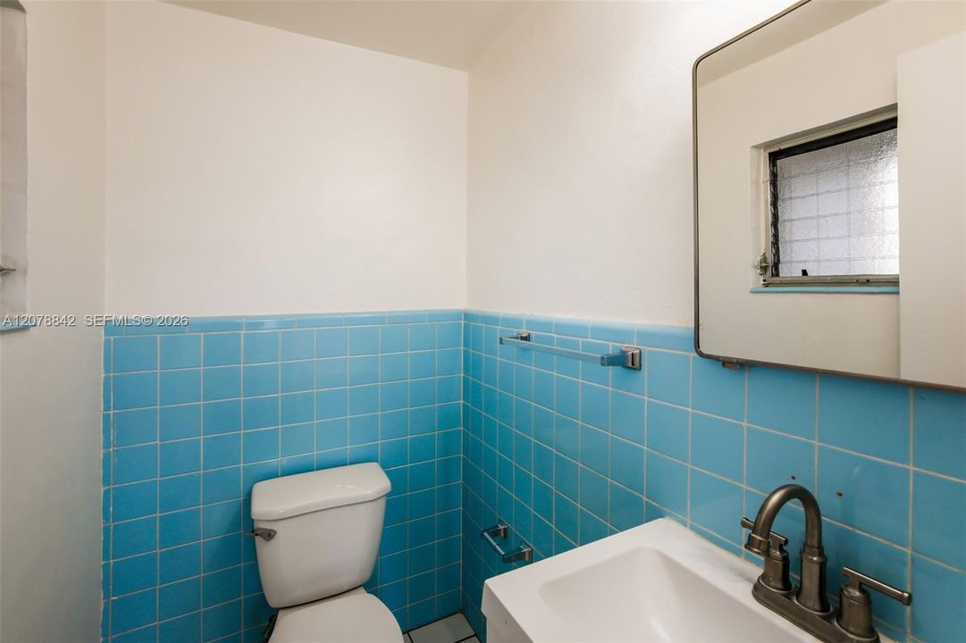 В аренду: $3,210 (4 спален, 2 ванн, 1445 Квадратных фут)