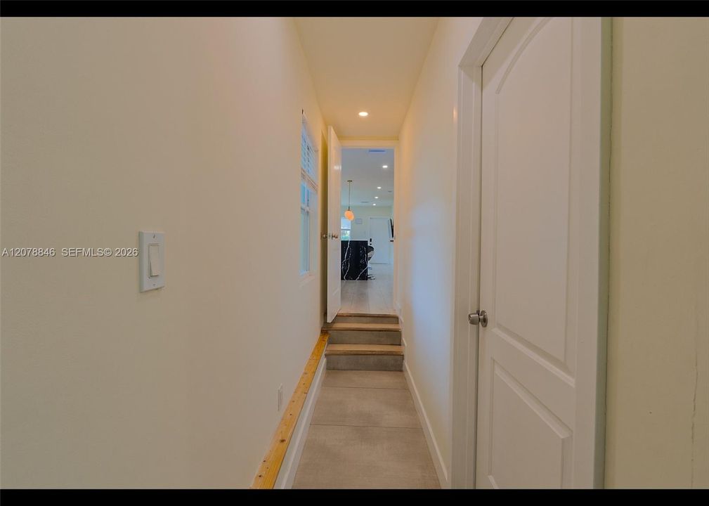 For Rent: $3,900 (3 beds, 3 baths, 1900 Square Feet)