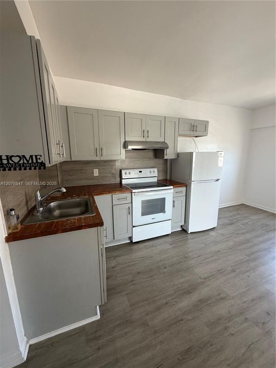For Rent: $1,199 (0 beds, 1 baths, 0 Square Feet)