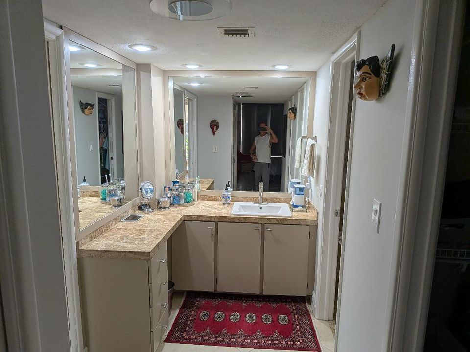 Masterbath 1