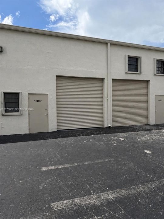 For Rent: $1,200 (0 beds, 0 baths, 0 Square Feet)