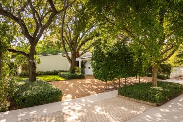 En Venta: $4,250,000 (3 camas, 3 baños, 2738 Pies cuadrados)