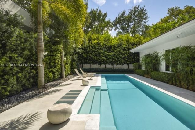 En Venta: $4,250,000 (3 camas, 3 baños, 2738 Pies cuadrados)