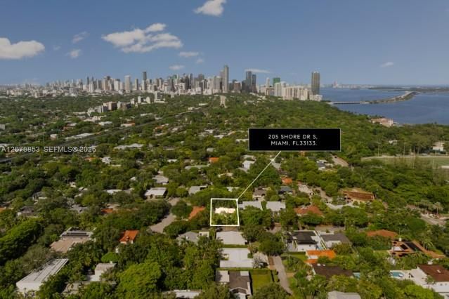 En Venta: $4,250,000 (3 camas, 3 baños, 2738 Pies cuadrados)