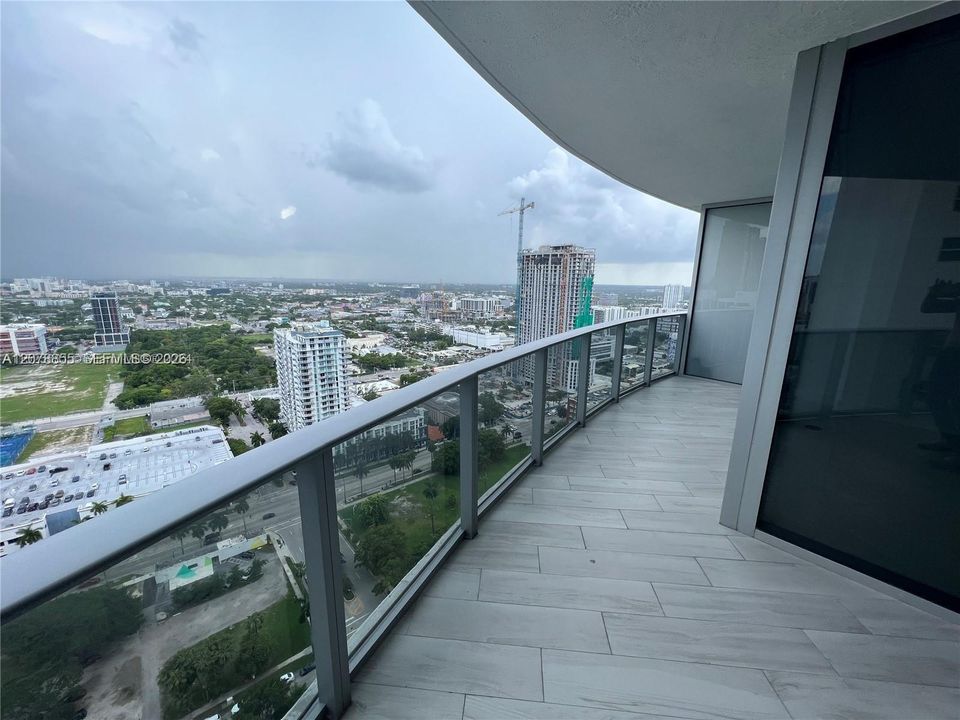 En Venta: $865,000 (2 camas, 2 baños, 1171 Pies cuadrados)