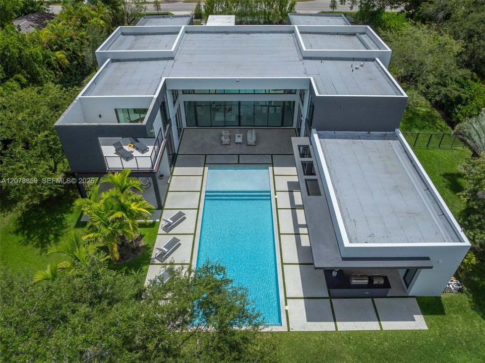 En Venta: $6,900,000 (8 camas, 8 baños, 8455 Pies cuadrados)