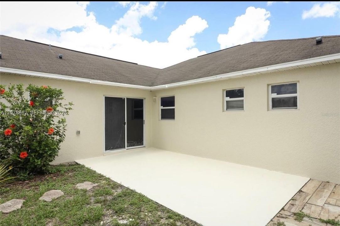 En Venta: $349,900 (4 camas, 2 baños, 0 Pies cuadrados)