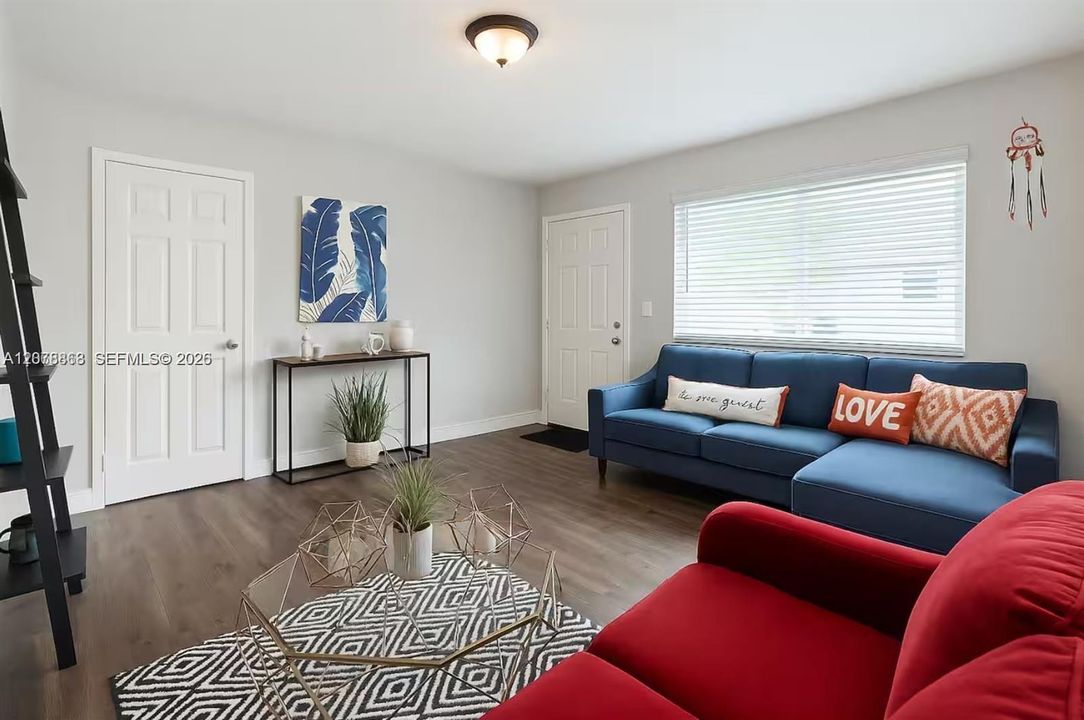 For Rent: $3,000 (2 beds, 2 baths, 1000 Square Feet)