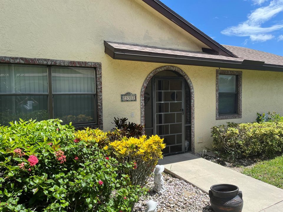 23312 Front House
