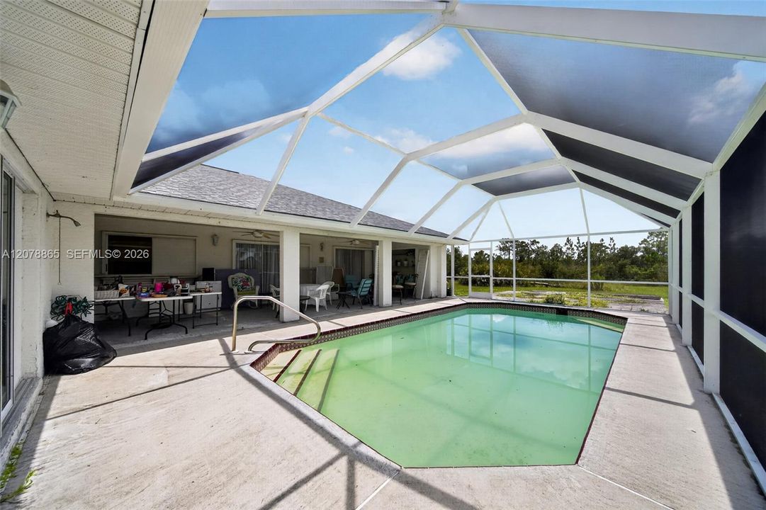 En Venta: $610,000 (4 camas, 3 baños, 0 Pies cuadrados)