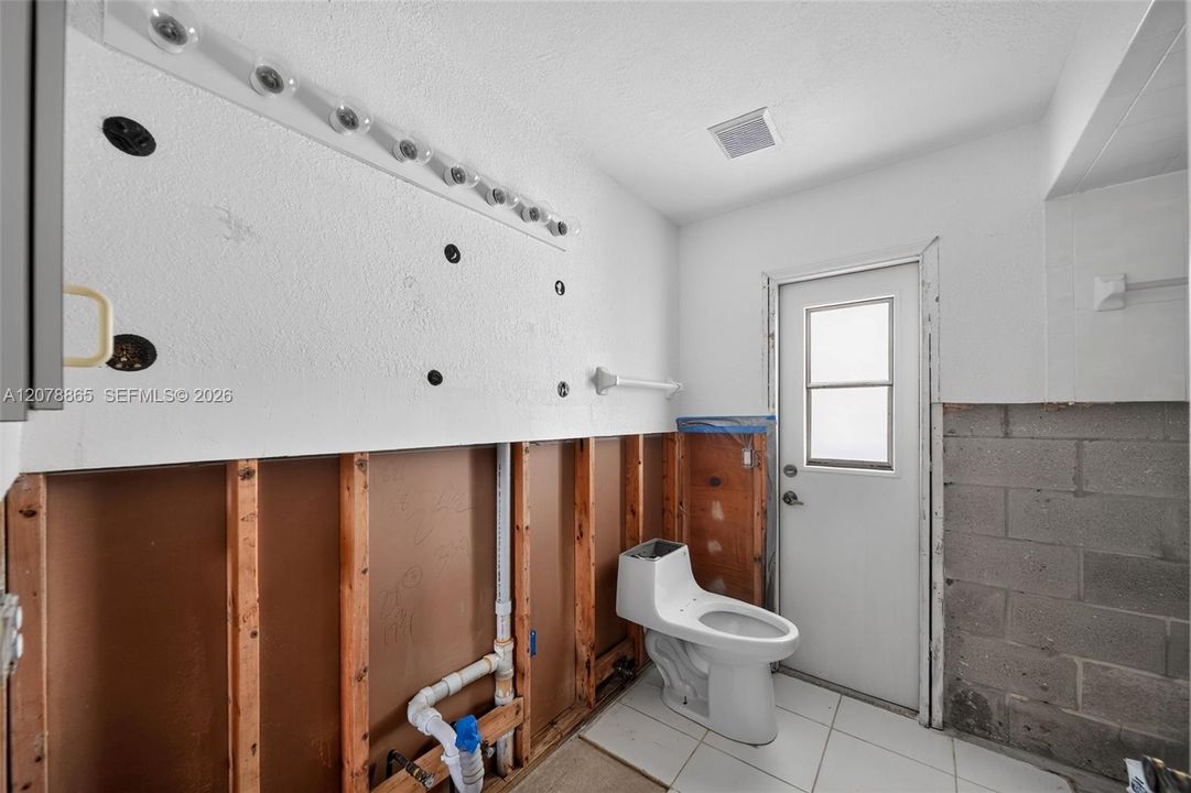 En Venta: $610,000 (4 camas, 3 baños, 0 Pies cuadrados)