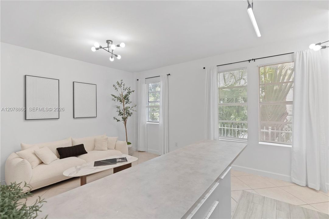 For Rent: $2,300 (1 beds, 1 baths, 527 Square Feet)