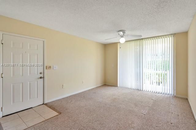 For Rent: $1,650 (1 beds, 1 baths, 688 Square Feet)