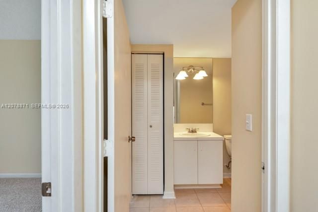 For Rent: $1,650 (1 beds, 1 baths, 688 Square Feet)