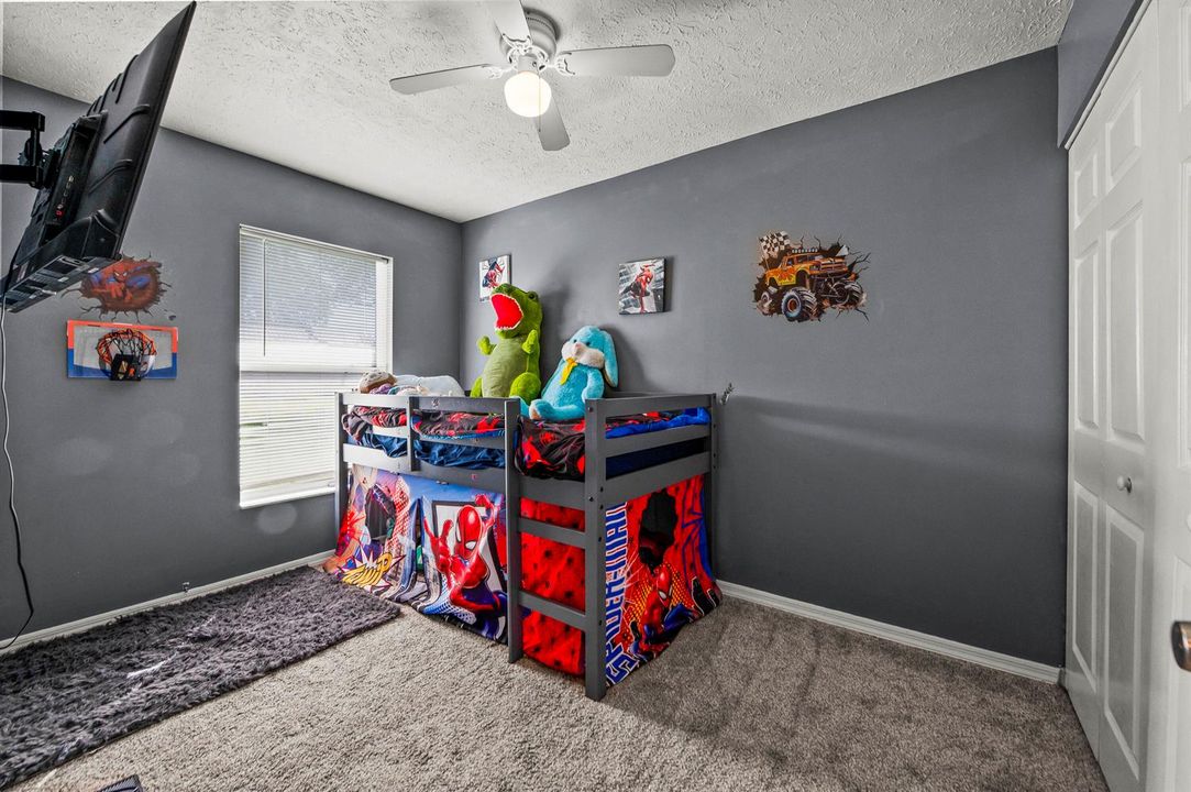 11 Bedroom 01