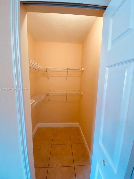 En Venta: $675,000 (0 camas, 0 baños, 2228 Pies cuadrados)