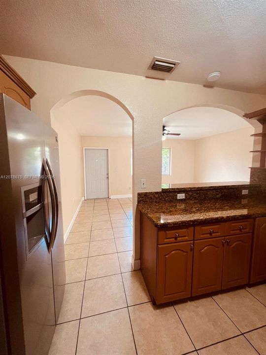 En Venta: $675,000 (0 camas, 0 baños, 2228 Pies cuadrados)