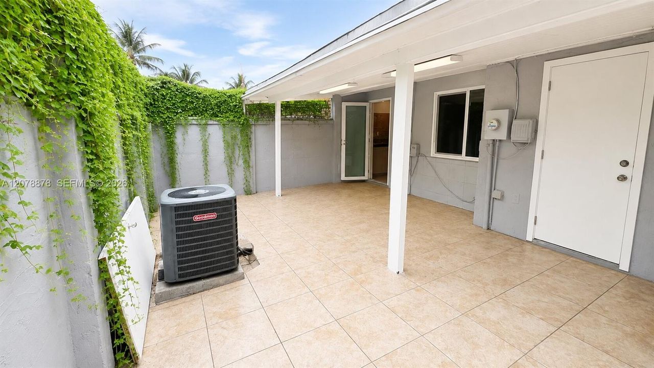 En Venta: $395,000 (3 camas, 2 baños, 1120 Pies cuadrados)