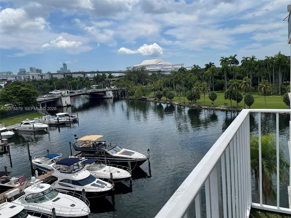 Balcony with full river view and marina