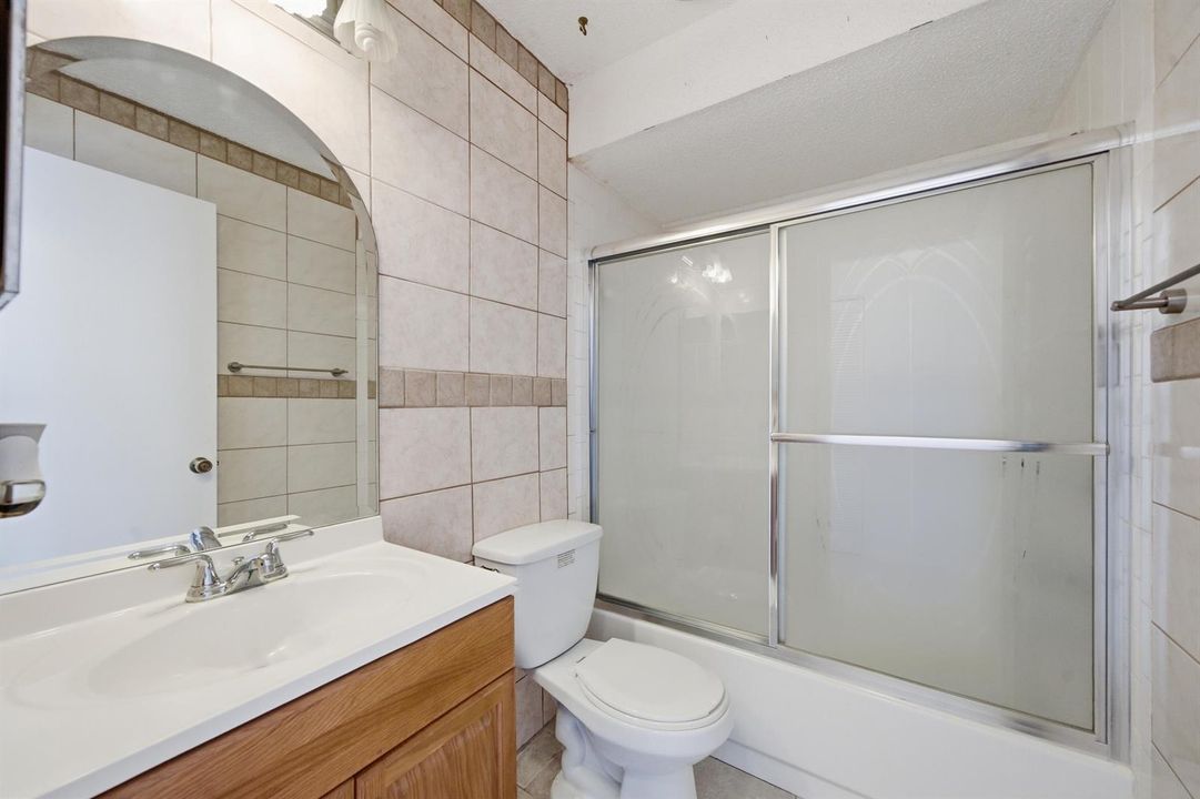 27-Bathroom