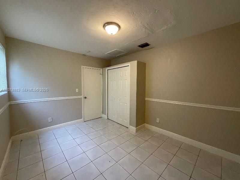 En Renta: $2,495 (3 camas, 2 baños, 1145 Pies cuadrados)