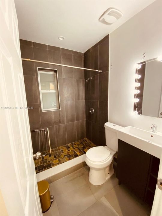 En Venta: $400,000 (0 camas, 0 baños, 936 Pies cuadrados)