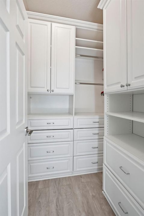 walk-in closet