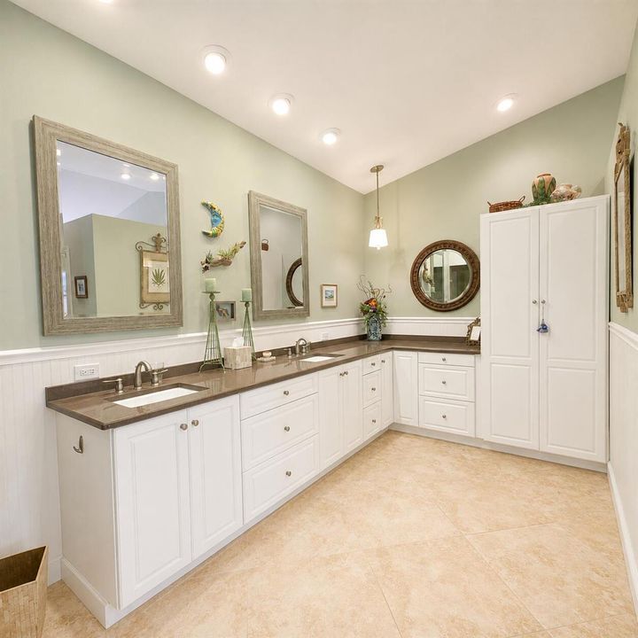 large master bath