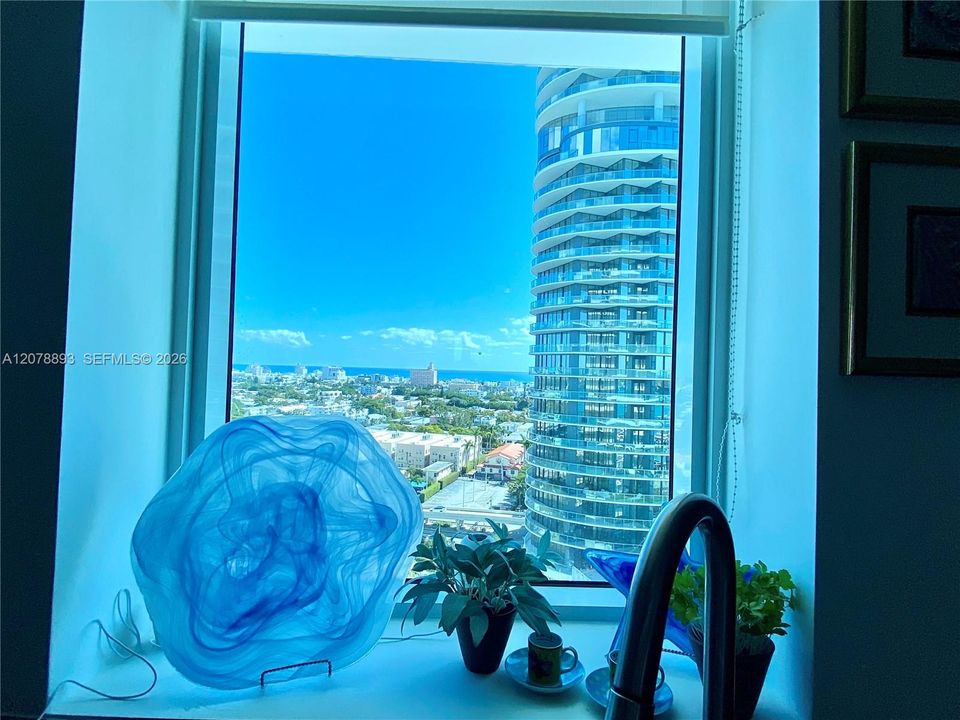 For Rent: $7,950 (2 beds, 2 baths, 1210 Square Feet)