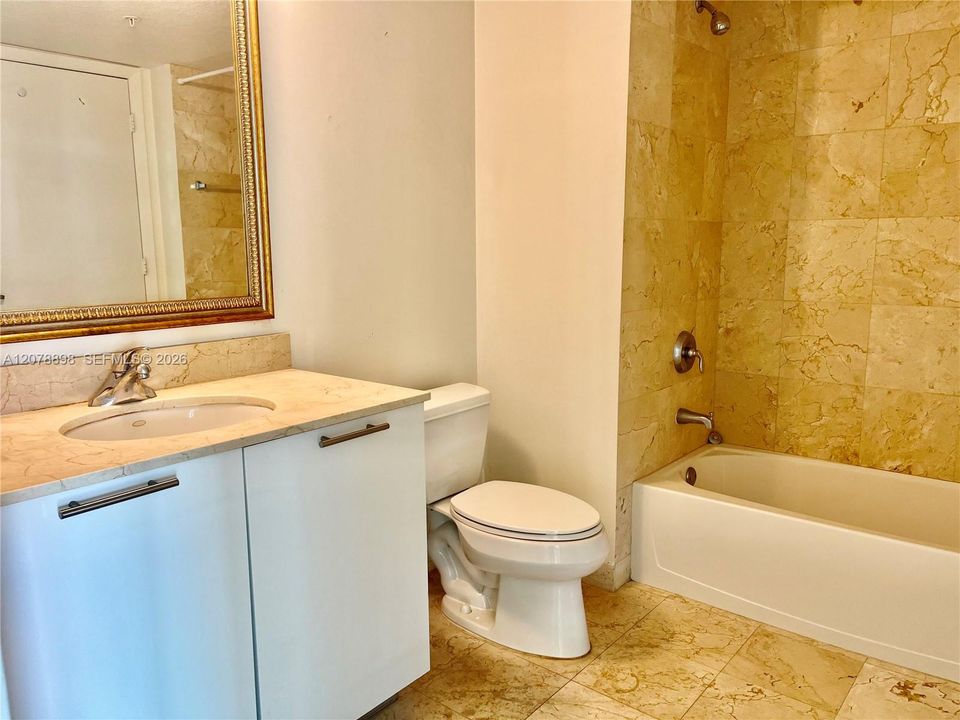 En Venta: $590,000 (2 camas, 2 baños, 1144 Pies cuadrados)